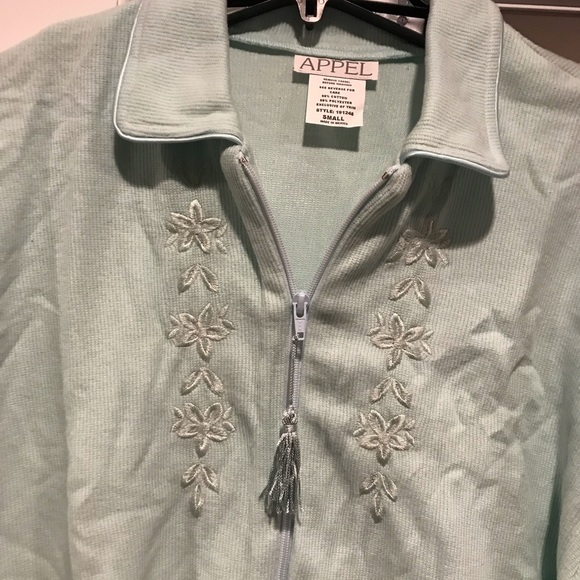 Appel robe - Picture 6 of 6